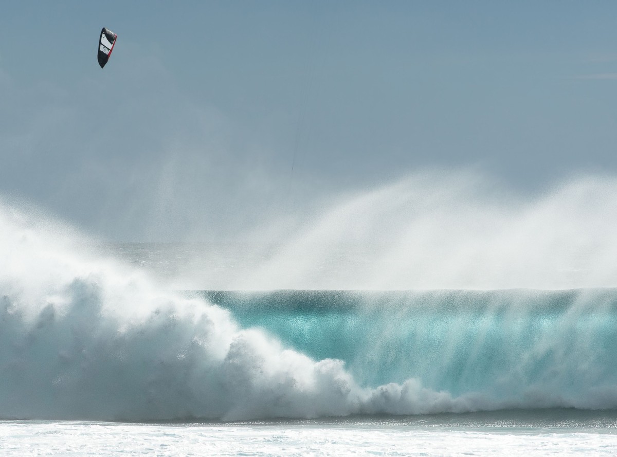 kite surfer kitesurfer