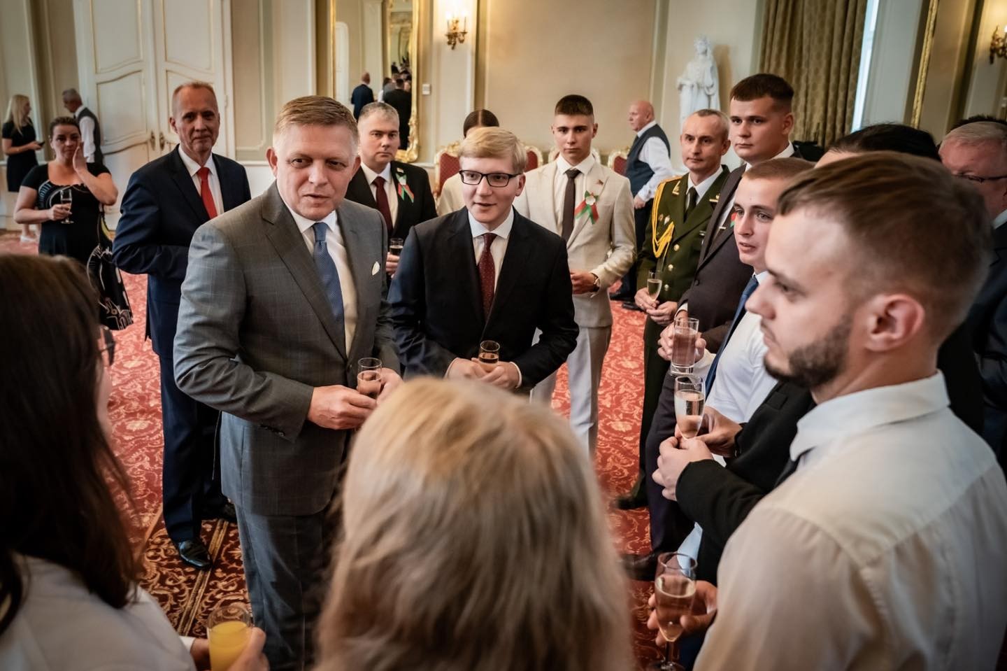 Premiér Robert Fico sa stretol s potomkami priamych účastníkov SNP z Ruska a Bieloruska.