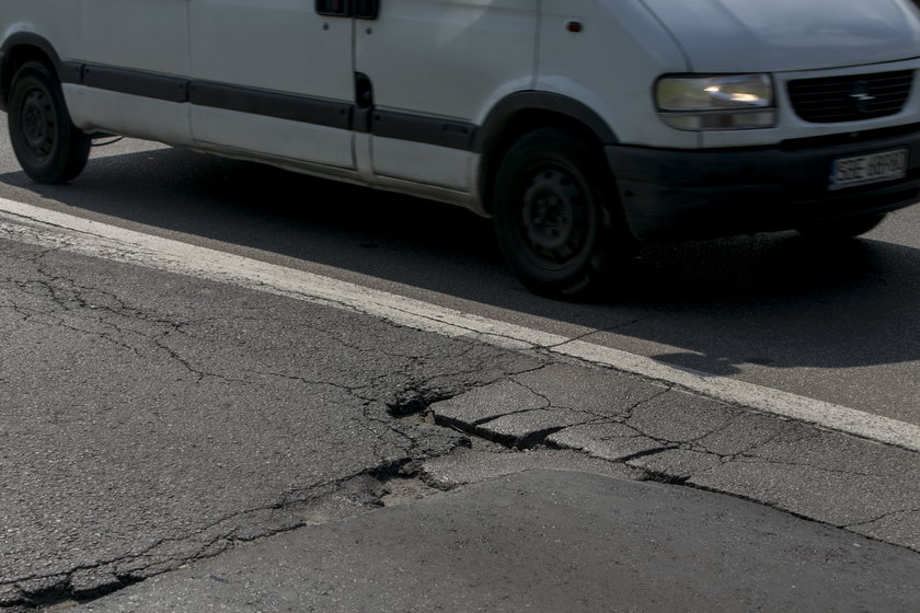 Sosnowiec. Nie ma pieniędzy na remont i przebudowę DK -94 w Sosnowcu 