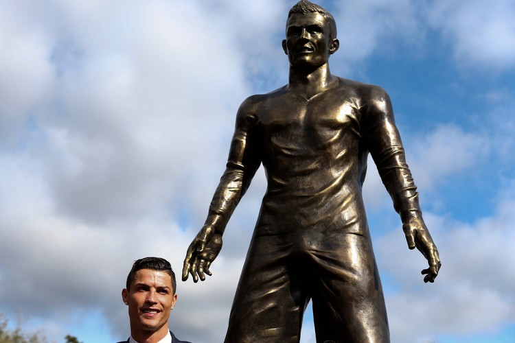 Cristiano Ronaldo odsłonił swój pomnik
