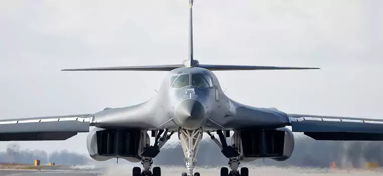 Bombowiec B-1B Lancer w Polsce. Pierwsze europejskie „gorące tankowanie”