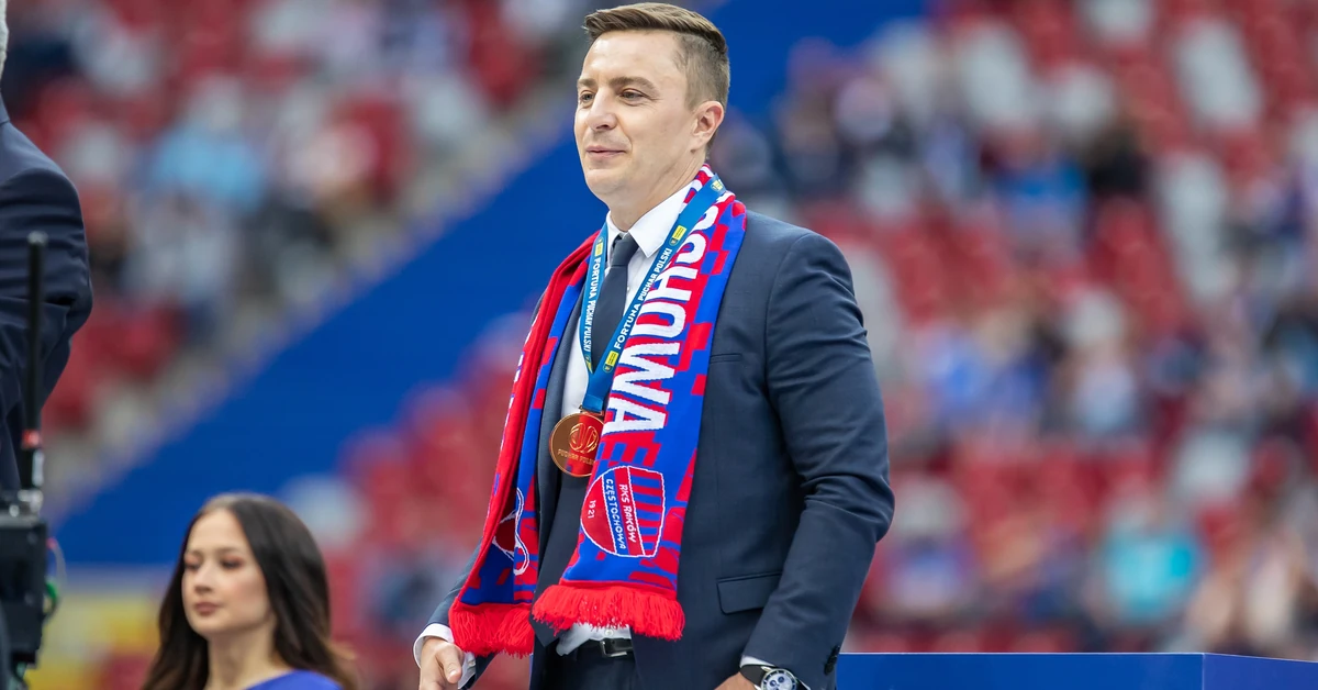 Właściciel Rakowa odpowiedział Papszunowi i Legii. Świerczewski pozbawił ich złudzeń