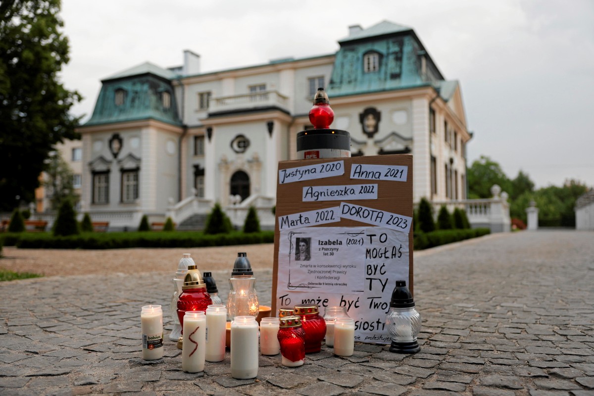 Protest '' Ani jednej wieicej . Przestancie nas zabijac '' w Rzeszowie