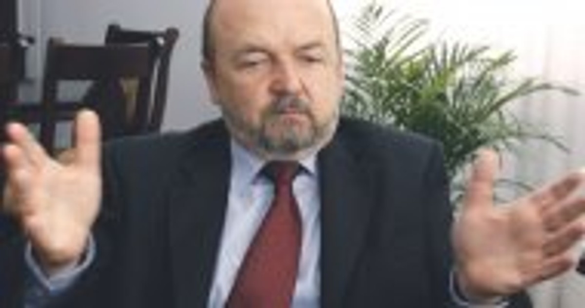 Ryszard Legutko, minister edukacji