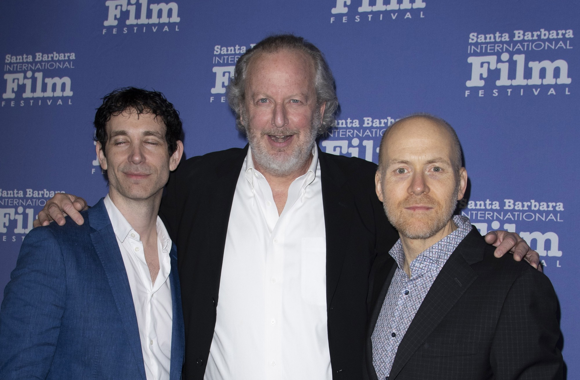 Herec Daniel Stern (v strede).