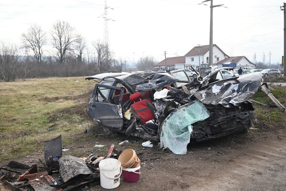 Pri sudaru u brzini od 50 km/h, bez pojasa, može doći do pucanja unutrašnjih organa: Srbi i dalje IZBEGAVAJU vezivanje pojasa,  da li će ih ove činjenice razuveriti