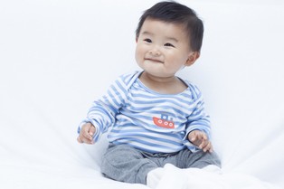 Chiny walczą z zapaścią demograficzną. Single z prowincji Syczuan będą mogli mieć legalnie dzieci