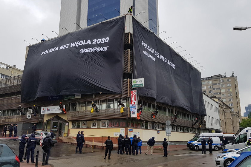 Aktywiści Greenpeace wzywają polski rząd do ogłoszenia planu odejścia od węgla do 2030 roku