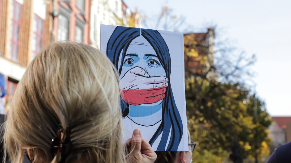 Rok temu po orzeczeniu TK przez Polskę przetoczyły się duże protesty