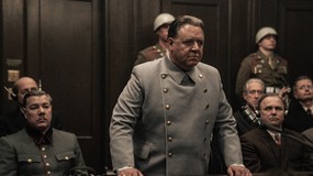 Thriller historyczny na ustach wszystkich. Gwiazdor w wielkiej formie. "To jego film"