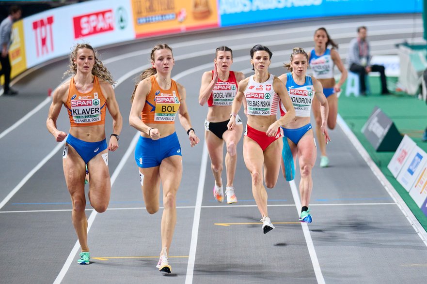 Lieke Klaver, Femke Bol i Anna Kiełbasińska w finale HME 2023 w Stambule