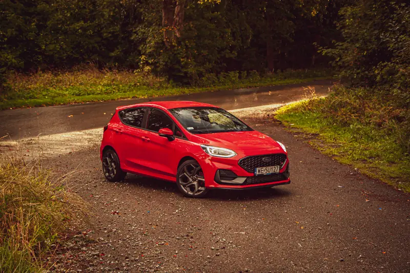 Hyundai i20N vs Ford Fiesta ST