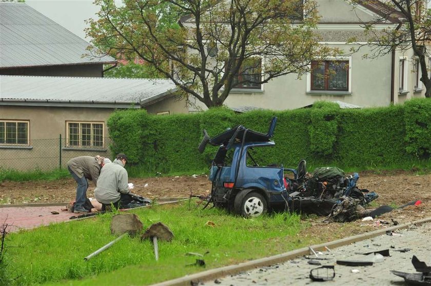 4 osoby zginęły w karambolu. Drastyczne zdjęcia!