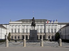 Dlaczego Andrzej Duda nadal nie mieszka w Pałacu? Komorowski zaplanował wielki remont