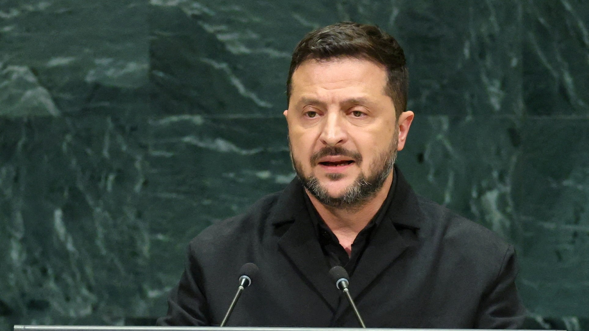 Ukrajinský prezident Volodymyr Zelenskyj vystupuje na 81. zasadnutí Valného zhromaždenia Organizácie Spojených národov (VZ OSN) v sídle OSN v New Yorku.