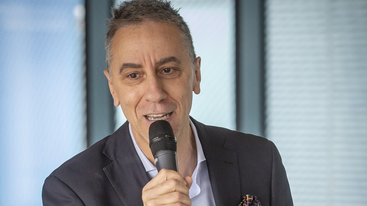 „Atyaég, ez kész paródia!” – Csonka András teljesen kiakadt a 30 évvel ezelőtti stílusán – fotó