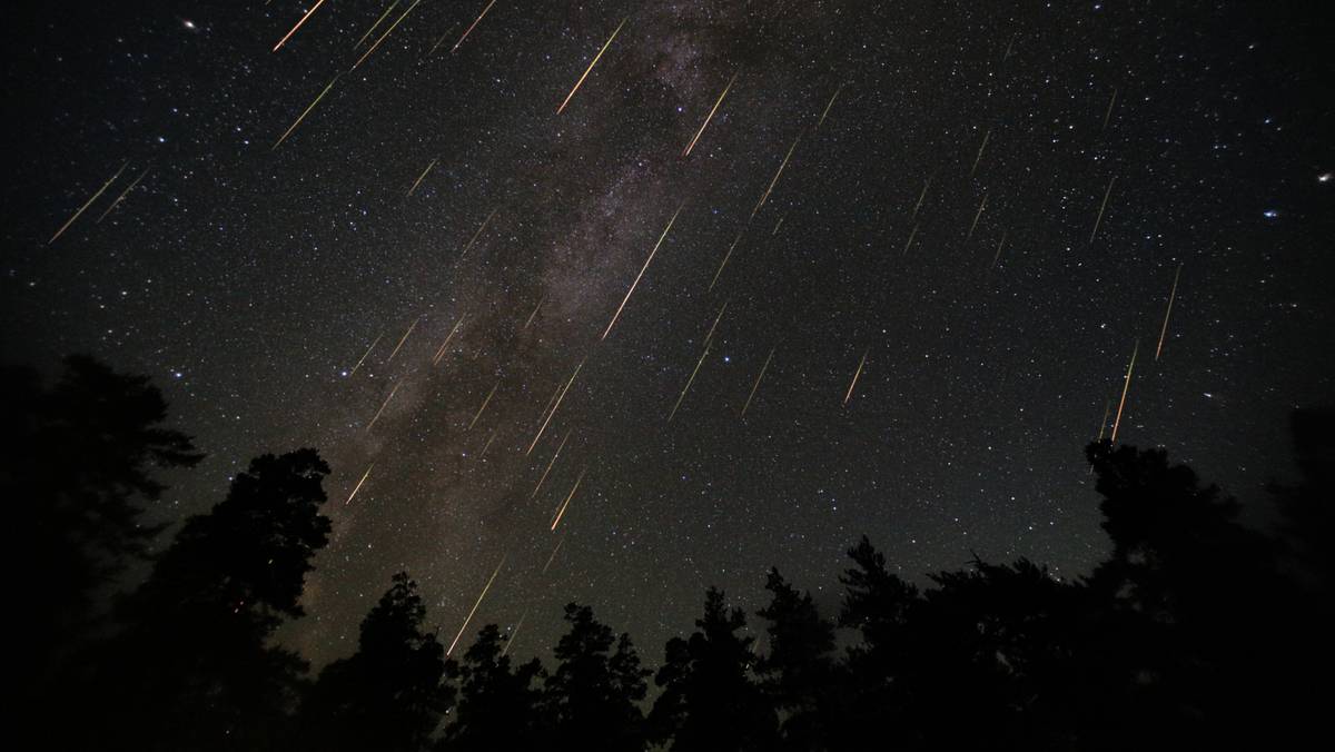Deszcz meteorów w górach Arkhyz w sierpniu 2016 r.