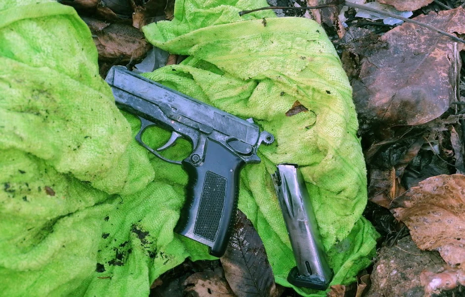 Zaplenjena droga i oružje