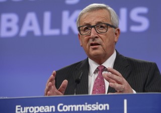 Komisja Europejska gratuluje PiS zwycięstwa w wyborach. Juncker przysłał list do Szydło