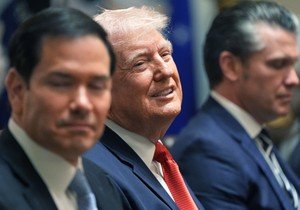 Donald Tramp na sastanku kabineta u Beloj kući