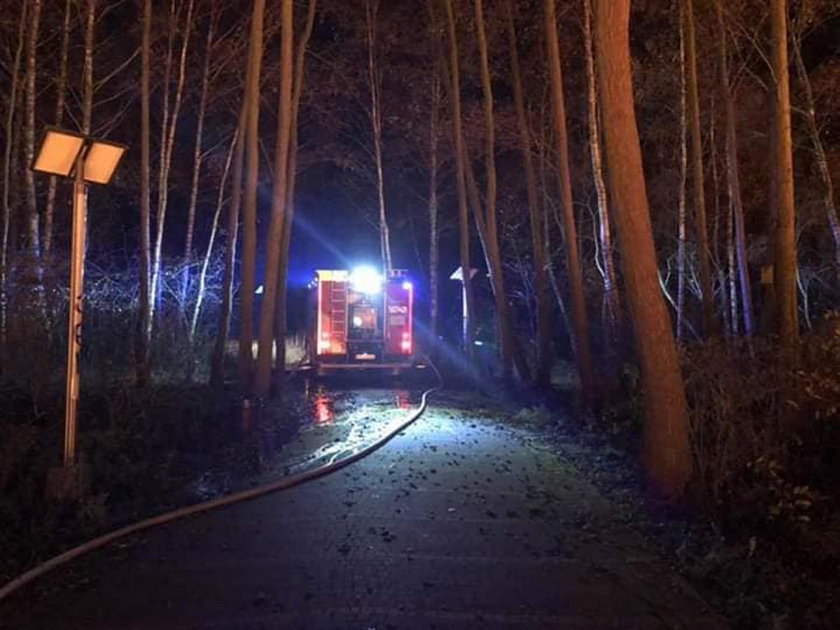 Pożar promenady w Trzebieży. Policja zatrzymała podejrzanych