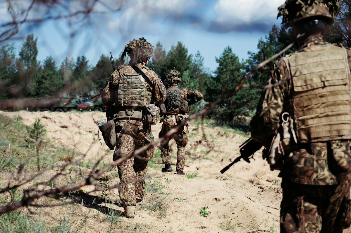 Adazi,,Latvia-,June,11,,2024:,Soldiers,And,National,Guardsmen,Of