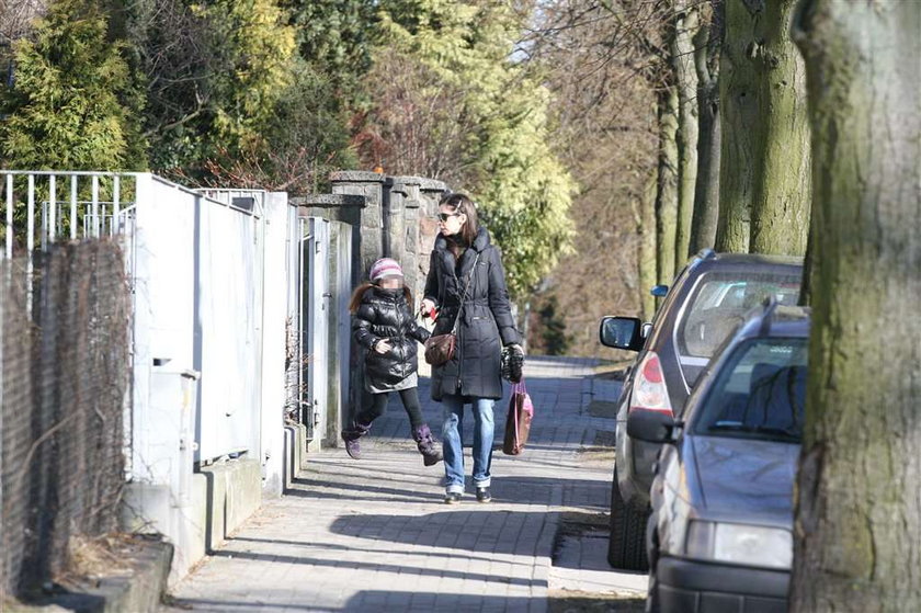 Kaczyńska. Uczy córkę grać na fortepianie. FOTO