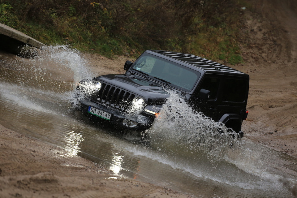 Jeep Wrangler Sahara nie tylko na pustynię TEST