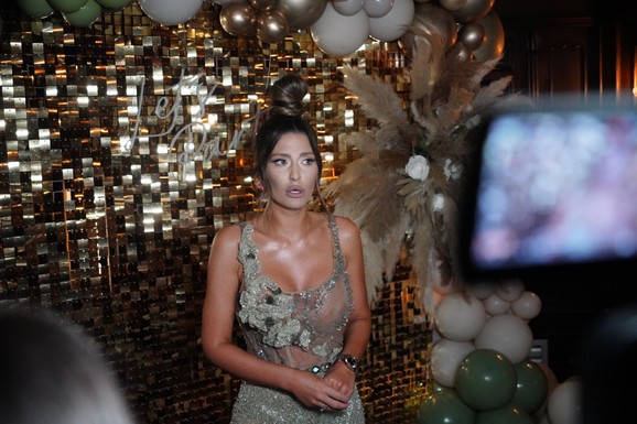 Voditeljka "Pinka" progovorila o SKANDALU SA INTIMNIM SNIMKOM: "Znam ko je na njemu, otkriću imena"