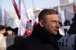 Odwołano spotkanie z Robertem Bąkiewiczem. Hotel w Szczecinie wydał oświadczenie