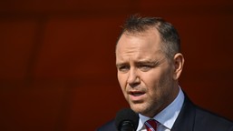 dodatkowe tysiąc zł miesięcznie dla rodziny. prezydent nawrocki złożył
