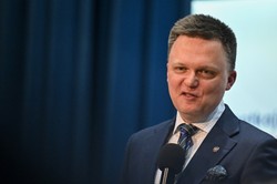 Mocne słowa Hołowni o Mentzenie. "Kozak w necie, piżmak w świecie"