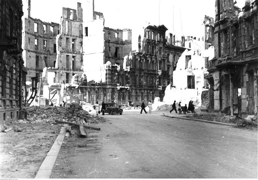 Koszmar drugiej wojny światowej w 12 fotografiach. 