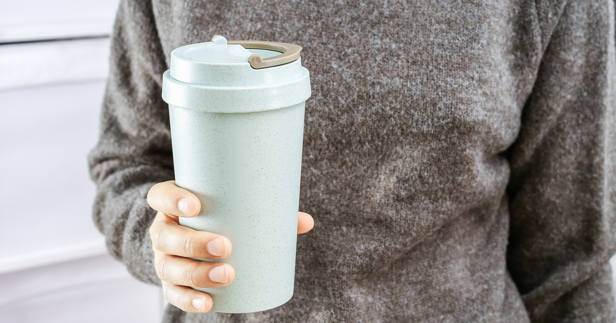 Domowa kawa i herbata na wynos. Ile kosztują stylowe kubki termiczne z wyższej półki?