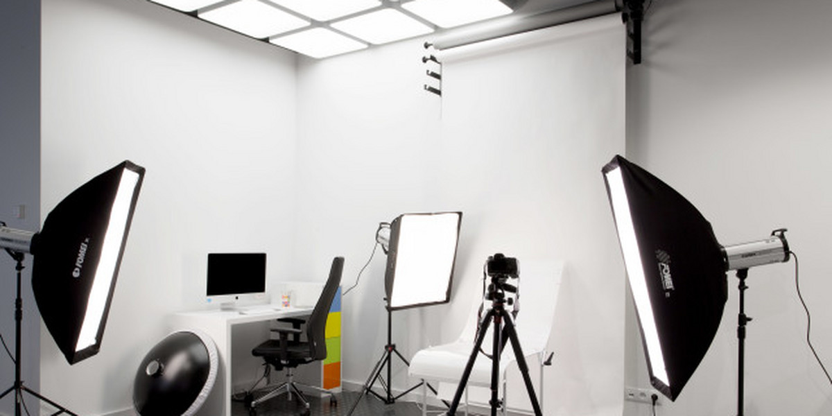 Bank udostępnia przedsiębiorcom studio fotograficzne .