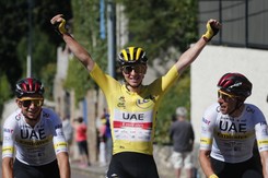 Tadej Pogacar po raz drugi wygrał Tour de France