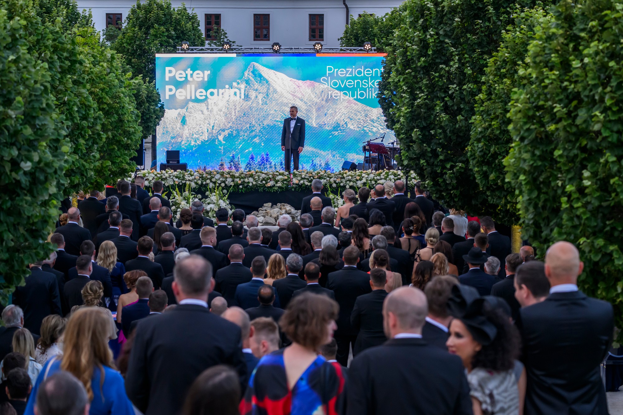 Prezident SR Peter Pellegrini počas slávnostnej recepcie na Bratislavskom hrade.