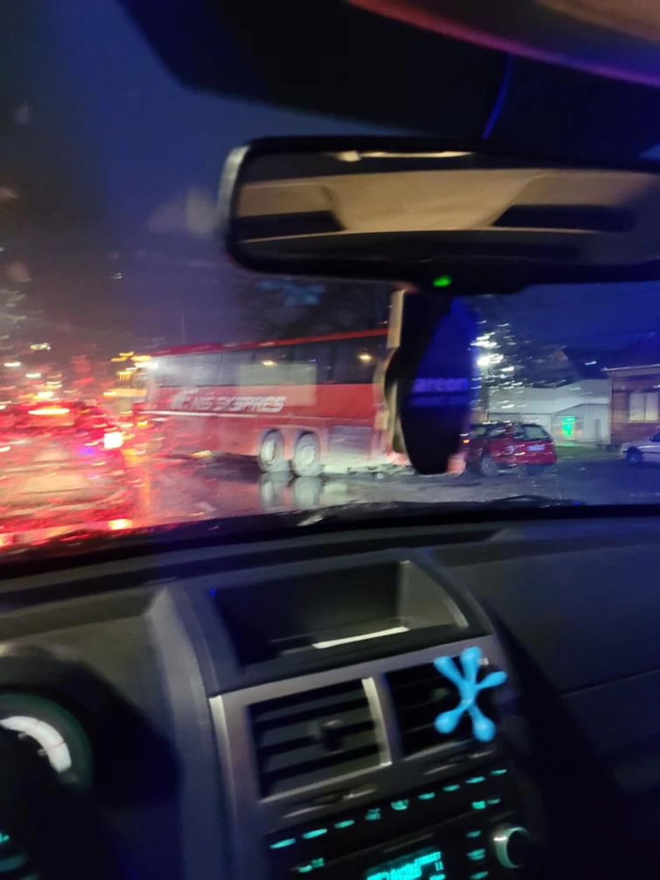 Autobus Niš ekspresa