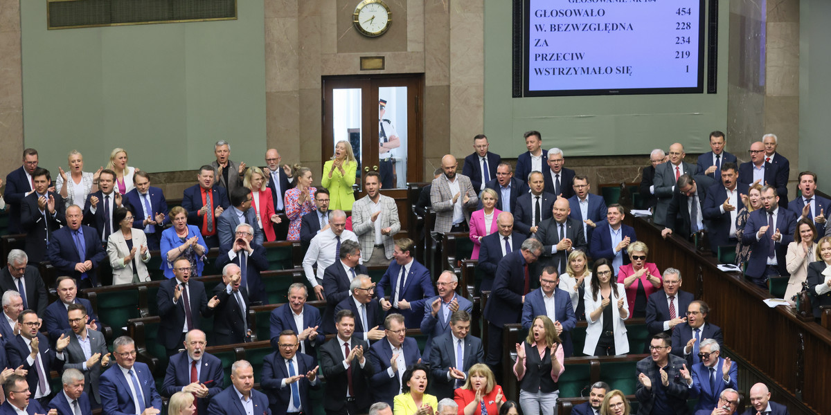Sejm opowiedział się przeciwko senackiej uchwale o odrzuceniu ustawy ws. powołania komisji ds. rosyjskich wpływów.