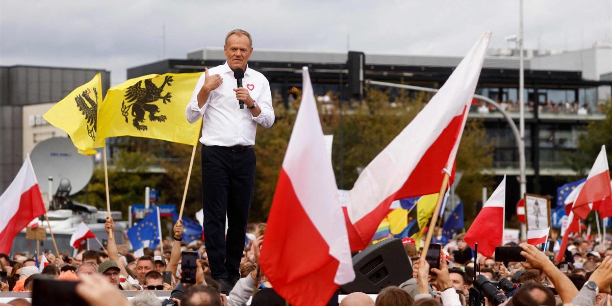 Tusk na Marszu Miliona Serc mówił o trzeciej fali. 