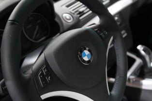 Zysk BMW czterokrotnie wyższy niż przed rokiem