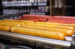 Co jeść na stacji benzynowej? Katarzyna Bosacka podpowiada