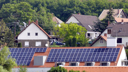 Lelohasztotta napelem-telepítési kedvet a betáplálási stop