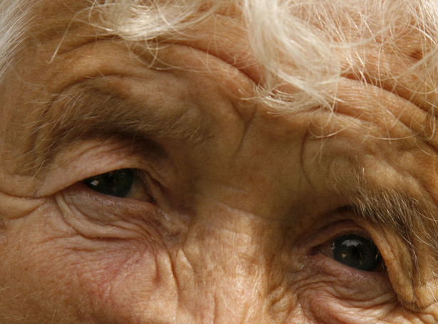 oczy staruszka senior