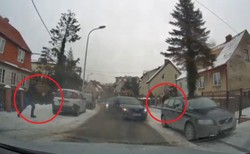 Kierowca, który uciekł policji mimo strzałów zatrzymany. Roztrzaskał się o drzewo