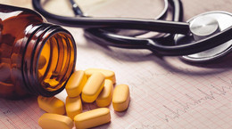 Tabletki nasenne i leki na sen - czy są pomocne? Skutki uboczne stosowania leków nasennych