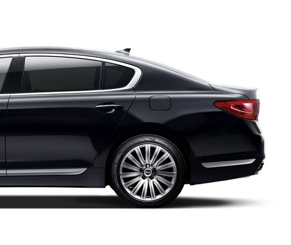 Nowość Kii stylem przypomina BMW