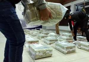 Turska policija zaplenila milijardu dolara falsifikovanog novca 