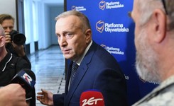 Stolik dziennikarski 'wyłączony' w Sejmie. Schetyna: Będziemy z tym twardo walczyć