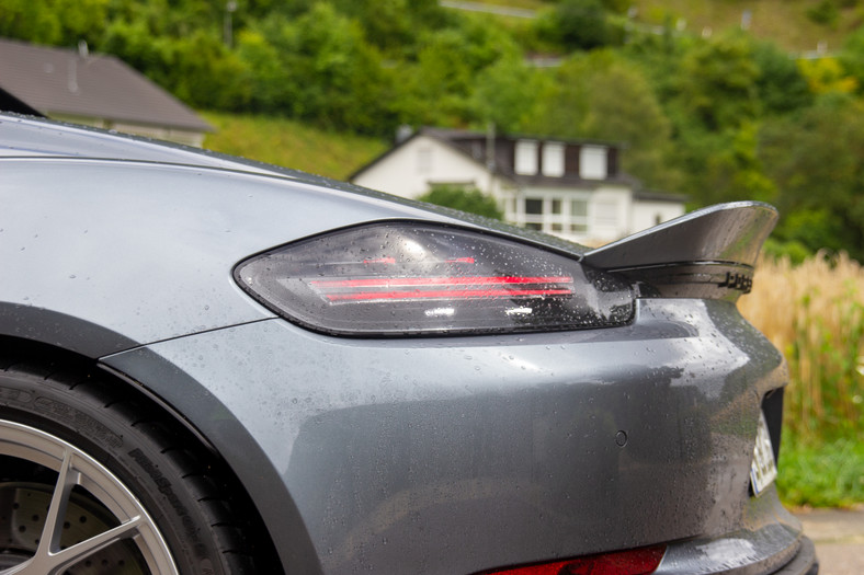 Porsche 718 Spyder RS